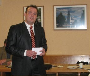 Bürgermeisterkandidat Matthias Döhla bei seiner Rede